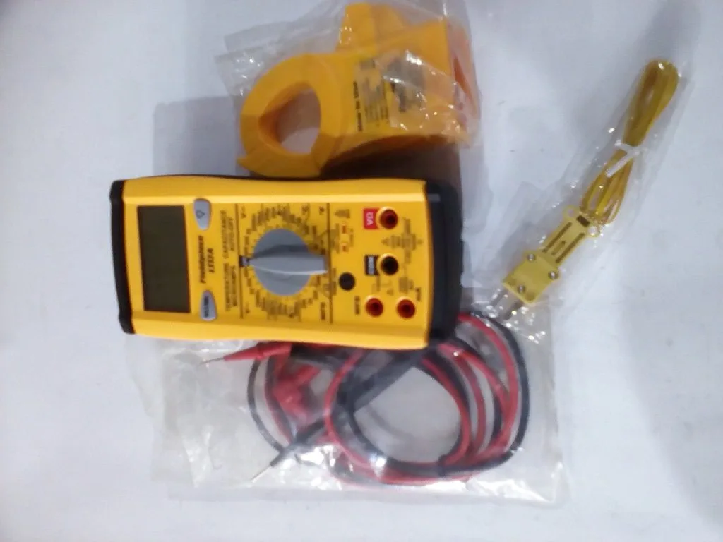 FIELDPIECE LTI7A (600VAC/DC) DIGITAL MULTIMETER - Image 2