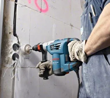 BOSCH GBH 4-32 DFR 900W PROFESSIONAL ROTARY HAMMER/BREAKER - Image 4