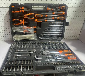 GSTLB TOOLS 9104 131PCS ELECTRO-MECH TOOL SET