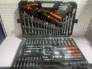 GSTLB TOOLS 9102 ELECTRO-MECH  137PCS TOOL KIT WITH TOOLS