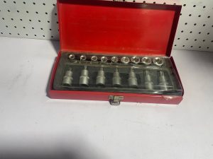 16 PCS 1/2″ DR TORX / BITS SOCKET SET
