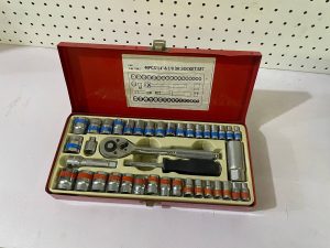 KING TOOLS 1/4” & 3/8” DR 40PCS SOCKET SET – METRIC & INCHES