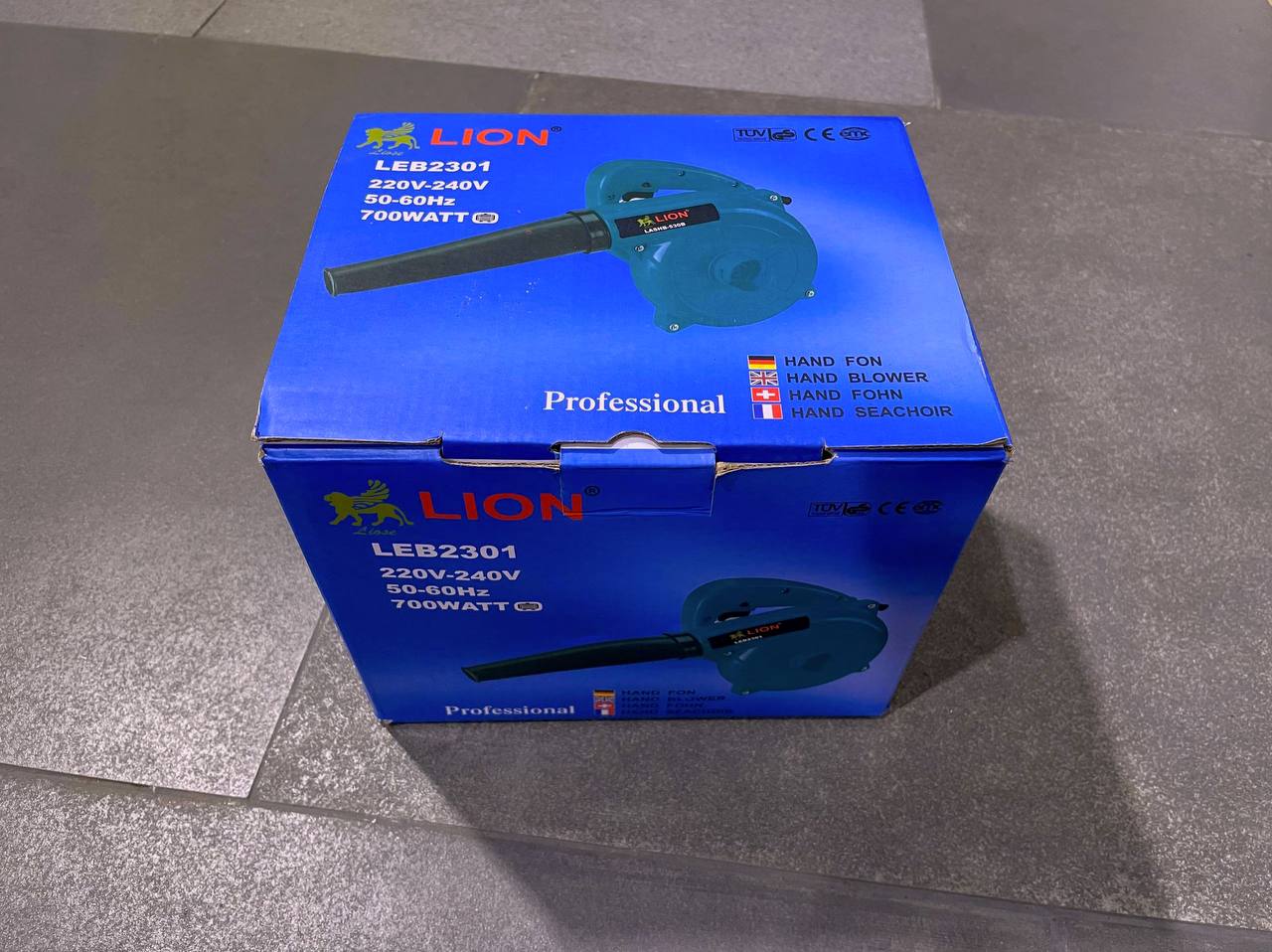 LION 6018230 700WATT HAND BLOWER - Image 2